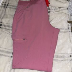 LIMITED EDITION PINK FIGS SCRUBS!